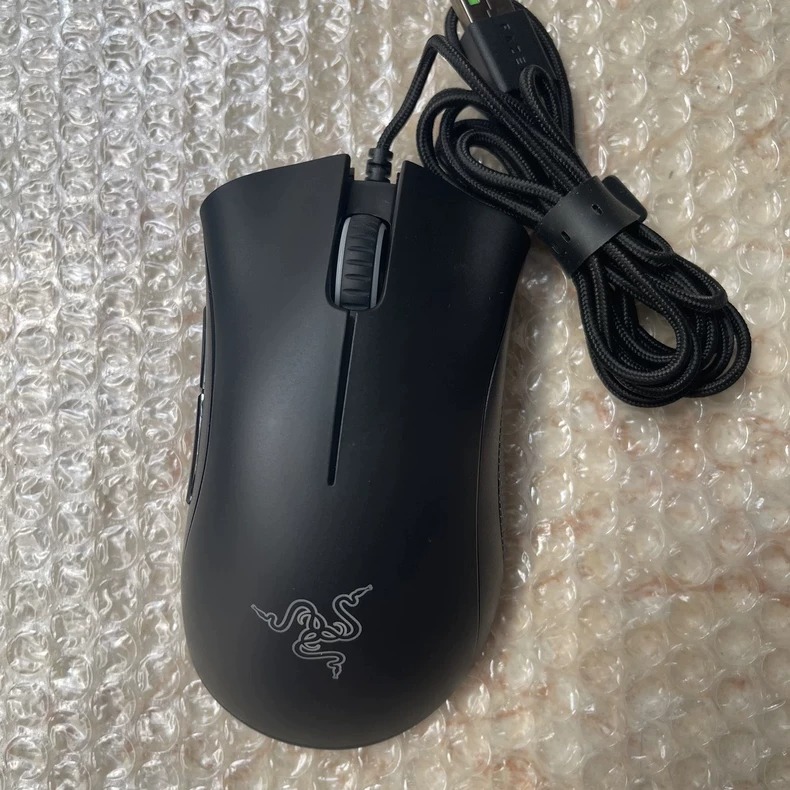 女大学生自用鼠标雷蛇炼狱蝰蛇标准版 黑色 有线鼠标 DPI6400可调节  官方正品保真 支持雷云3识别  颜色黑色  雷云3识别，简盒包装 95新  雷蛇正品